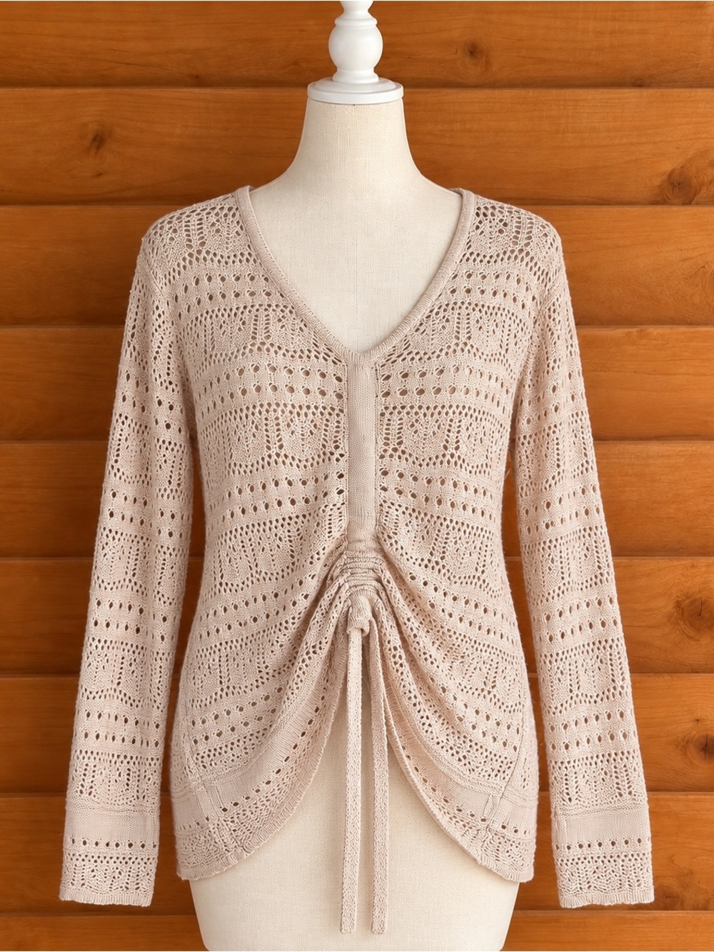 Saodimallsu Women's feminine boho Cream Ruched V-Neck Knit Sweater size L NWT